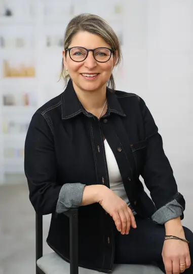 Yvonne Resl