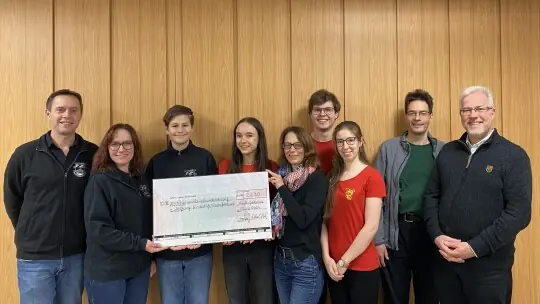 Spendenübergabe an die Stiftung Kinderhilfe