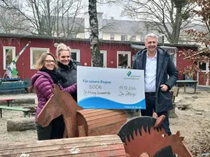 Gemeinsam stark: Stadtwerke FFB fördern Gartenhaus im Abenteuerland